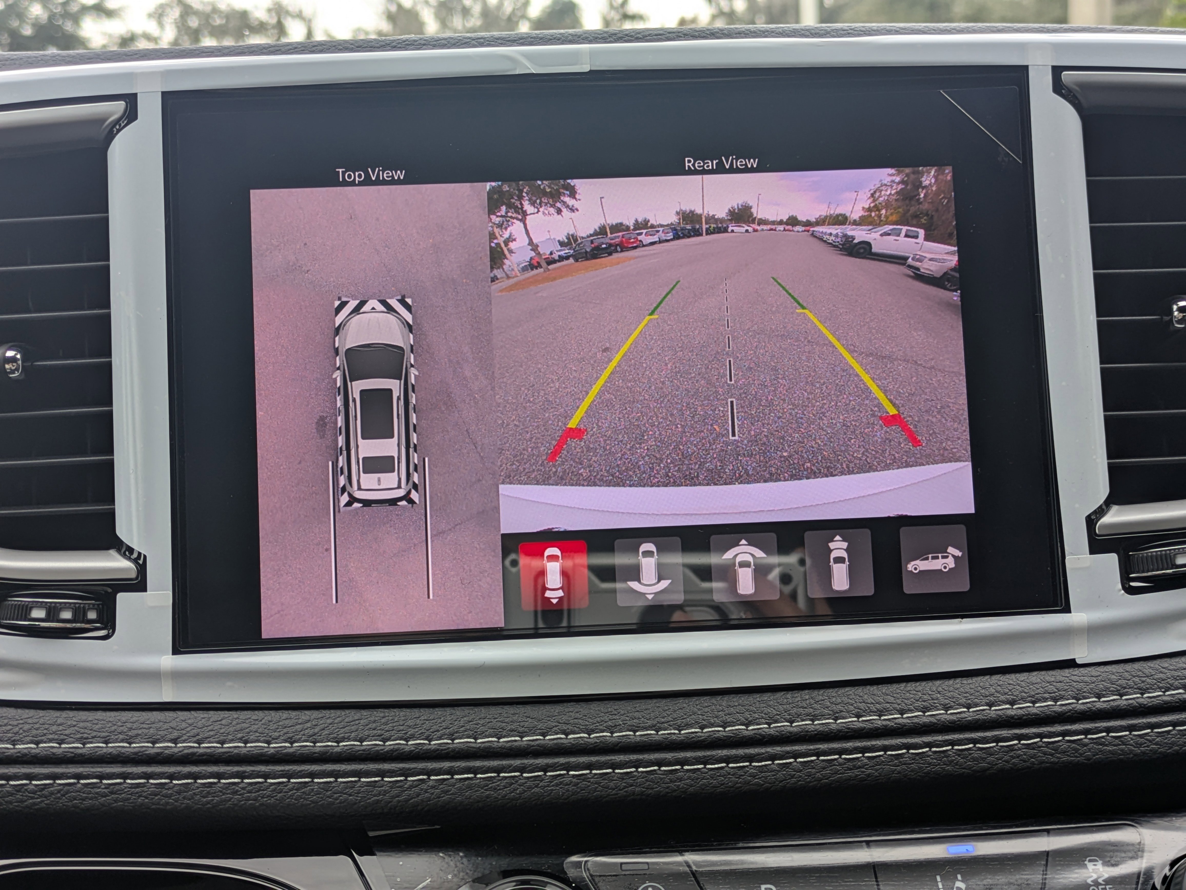 New 2026 Chrysler Pacifica Select image 20