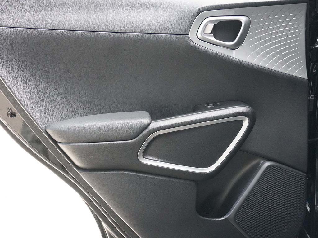 Used 2024 Kia Soul LX w/ Option Group 015 FWD image 22