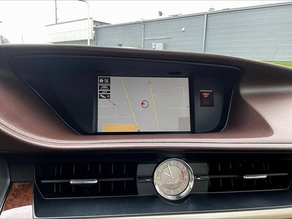 Used 2017 Lexus ES 350 w/ Navigation System Package FWD image 20
