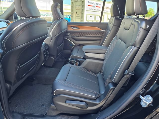 New 2026 Jeep Grand Cherokee L Summit w/ Obsidian Package AWD/4WD image 29