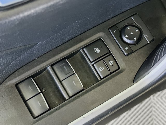 Certified 2025 Toyota RAV4 XLE FWD image 21