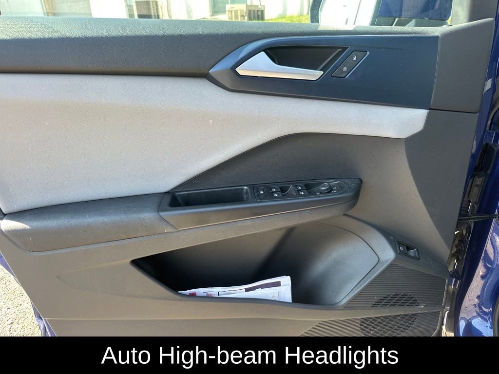 Used 2023 Volkswagen Taos SE image 12