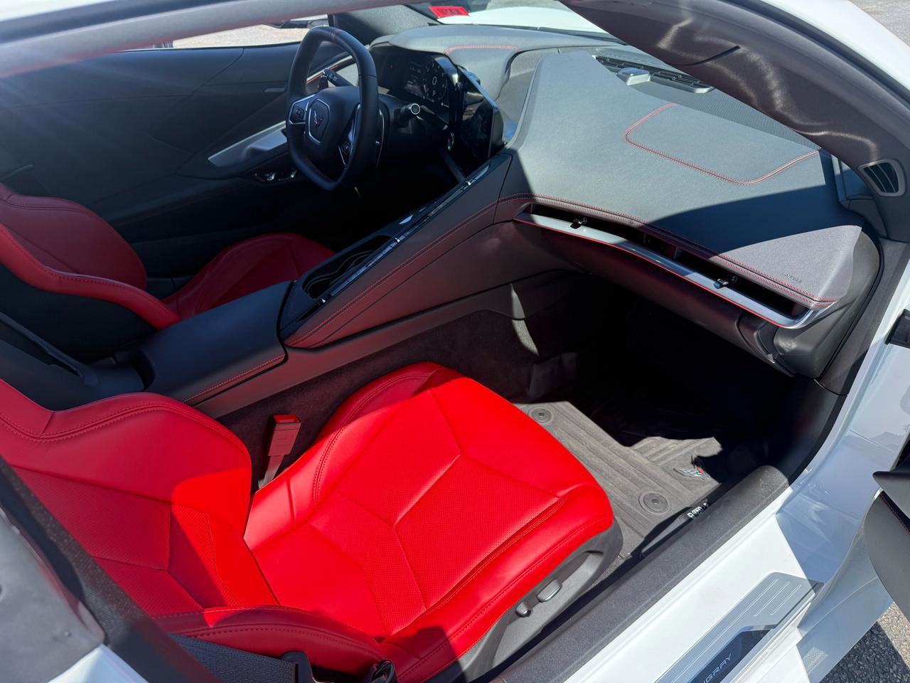 Used 2023 Chevrolet Corvette Stingray Coupe w/ Z51 Performance Package RWD image 28