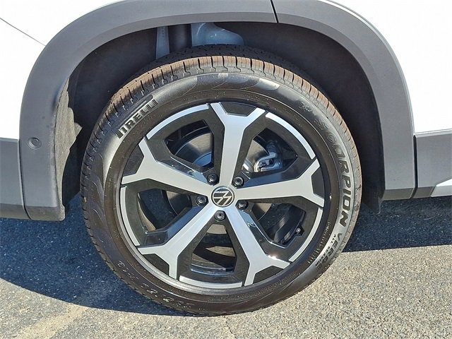 New 2025 Volkswagen Tiguan SE image 5