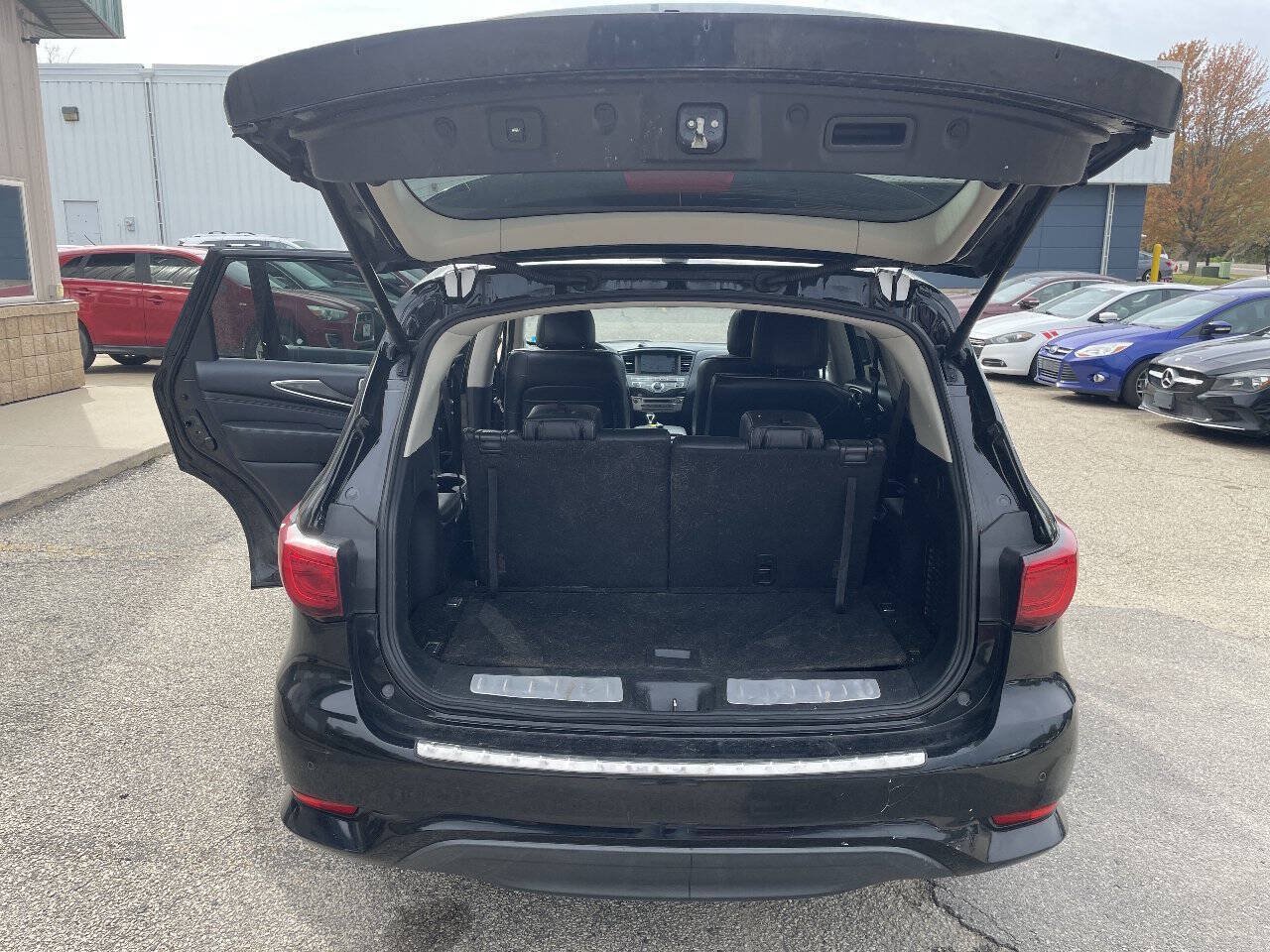 Used 2019 INFINITI QX60 Luxe w/ Essential Package AWD/4WD image 42