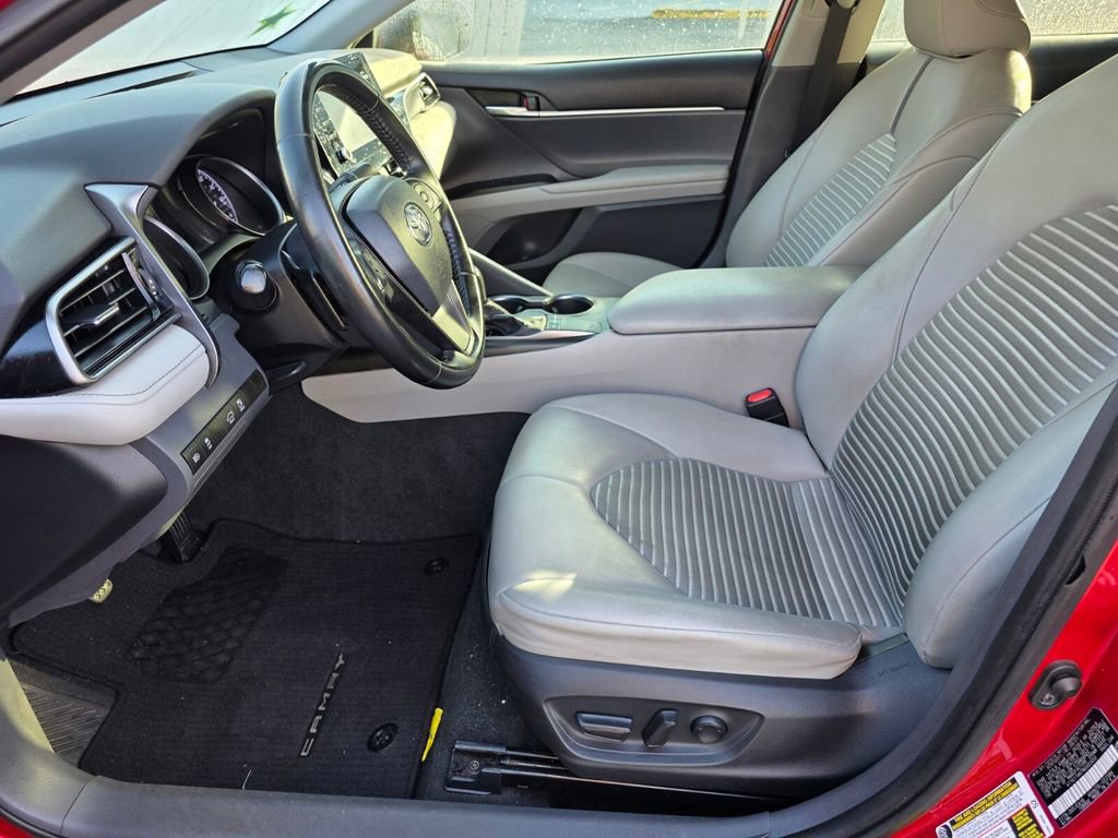 Certified 2022 Toyota Camry SE image 24