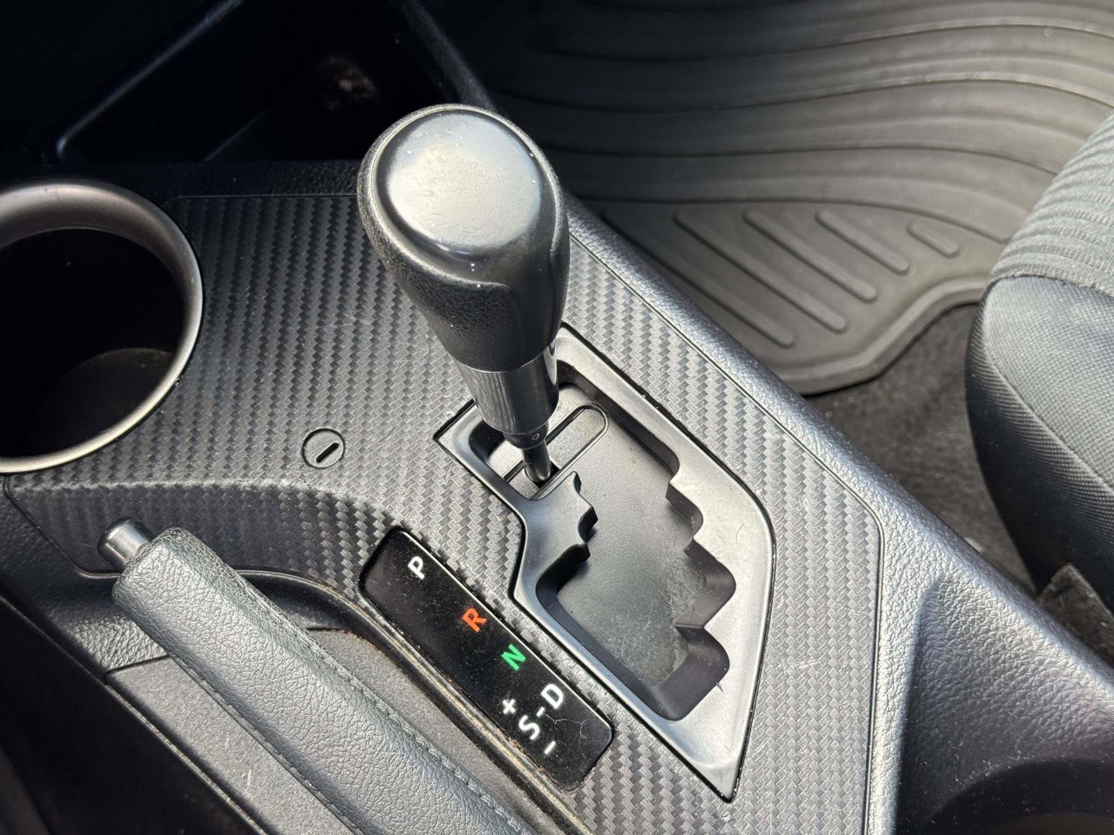 Used 2015 Toyota RAV4 LE image 27