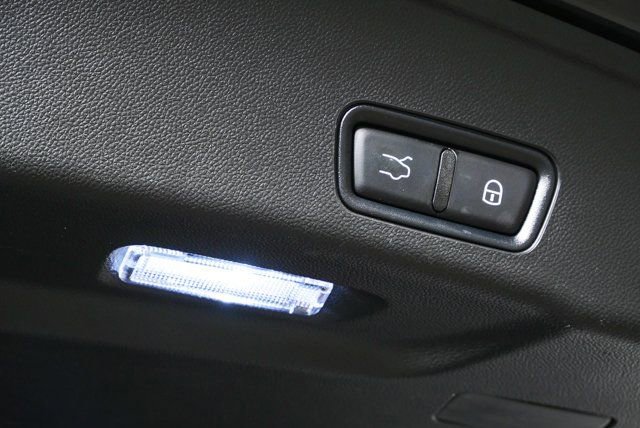 Used 2023 Maserati Grecale Modena AWD/4WD image 32