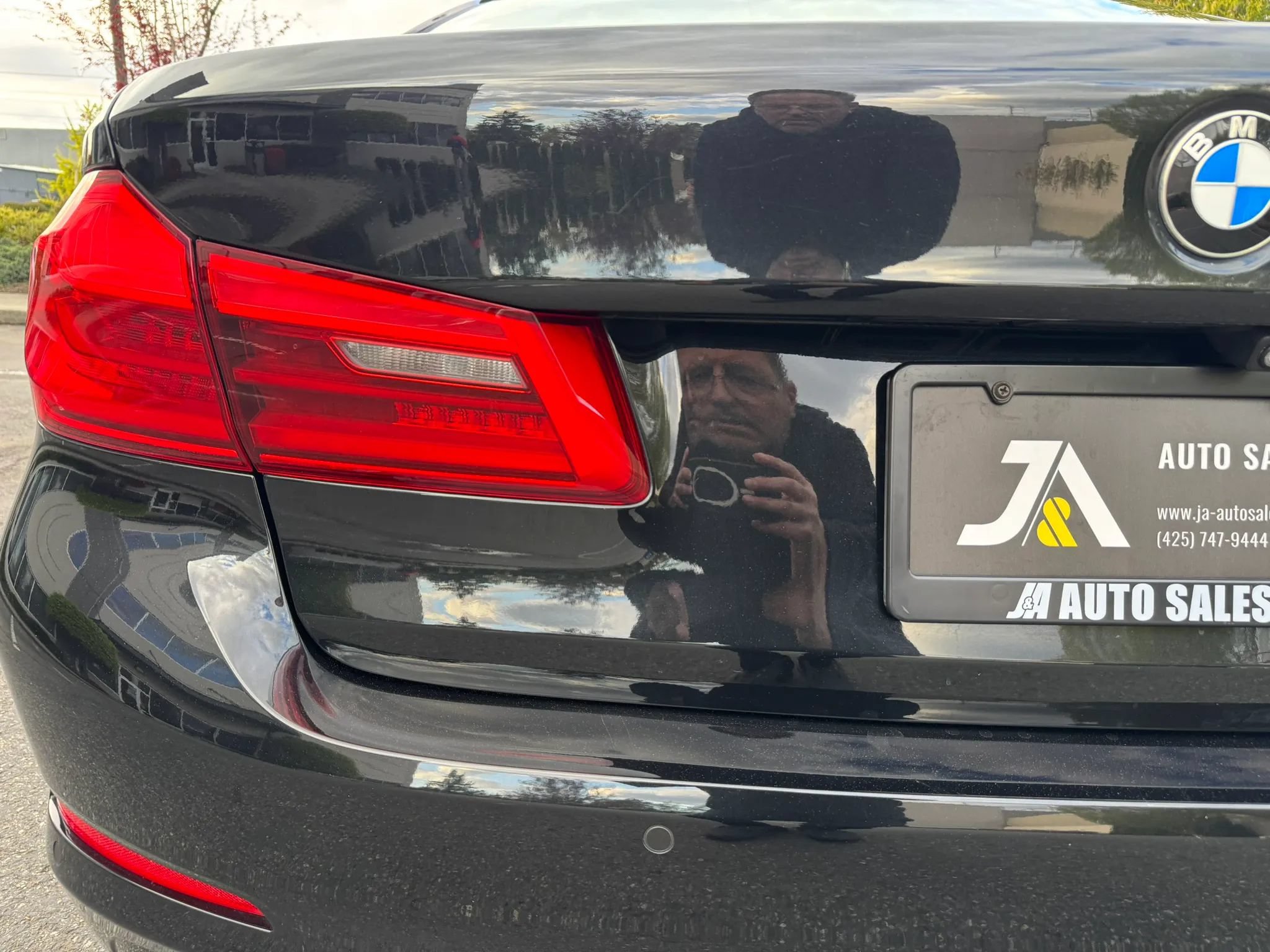 Used 2018 BMW 530e xDrive AWD/4WD image 15