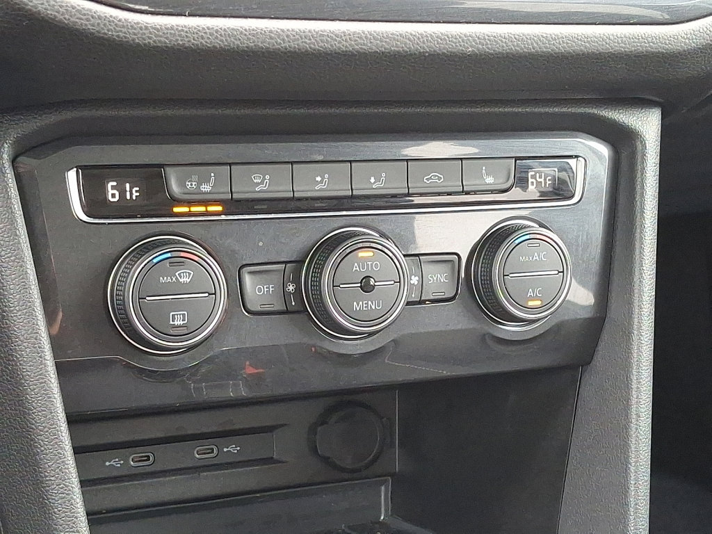 Used 2021 Volkswagen Tiguan SEL image 28