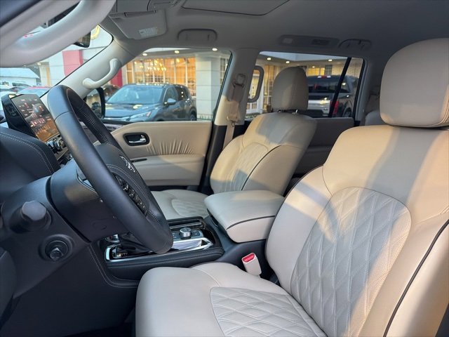 Used 2024 Nissan Armada Platinum w/ Captain's Chairs Package image 9