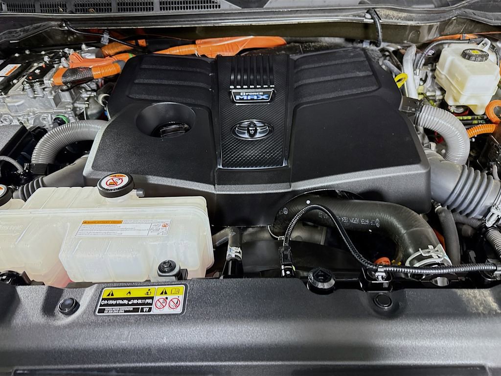 Certified 2024 Toyota Sequoia Platinum AWD/4WD image 36