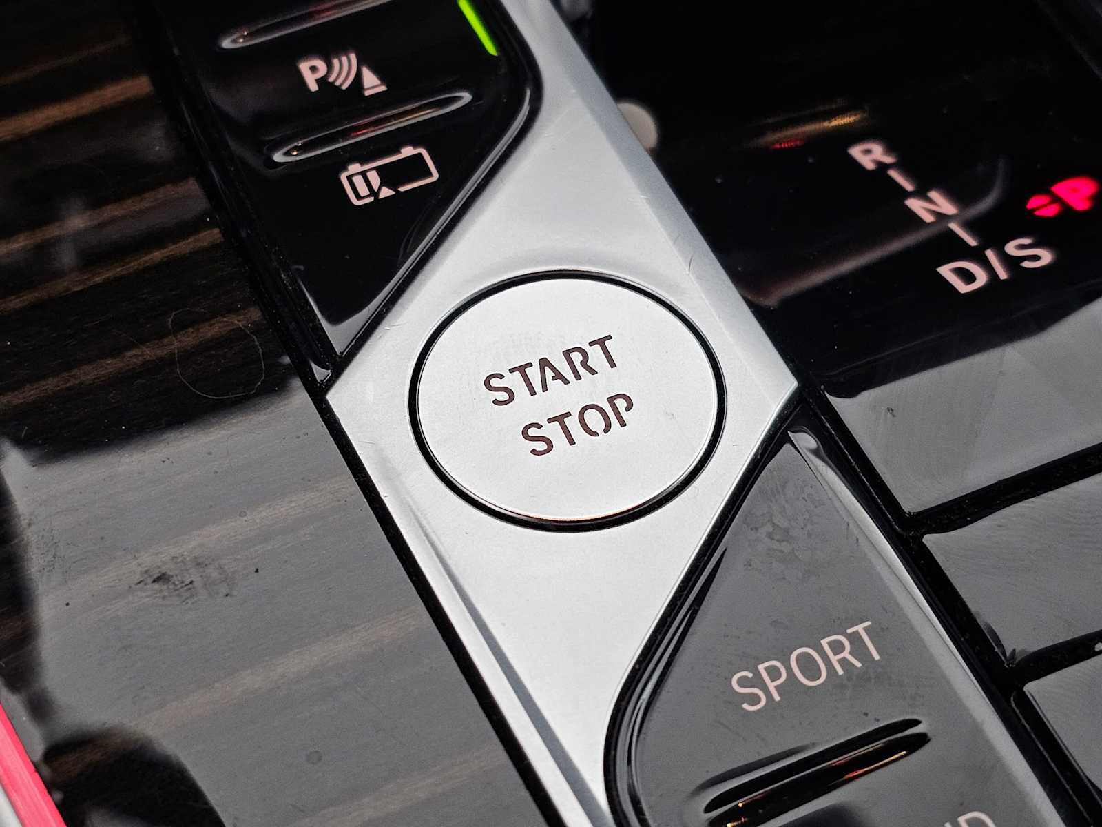 Used 2024 BMW X5 xDrive50e image 29