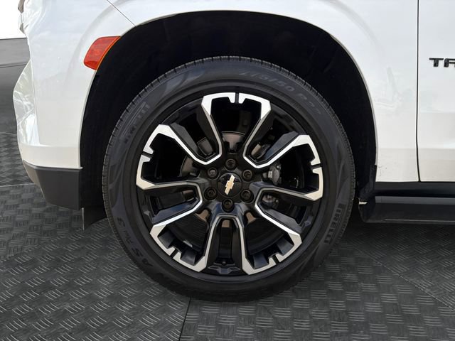 Used 2022 Chevrolet Tahoe Premier AWD/4WD image 13