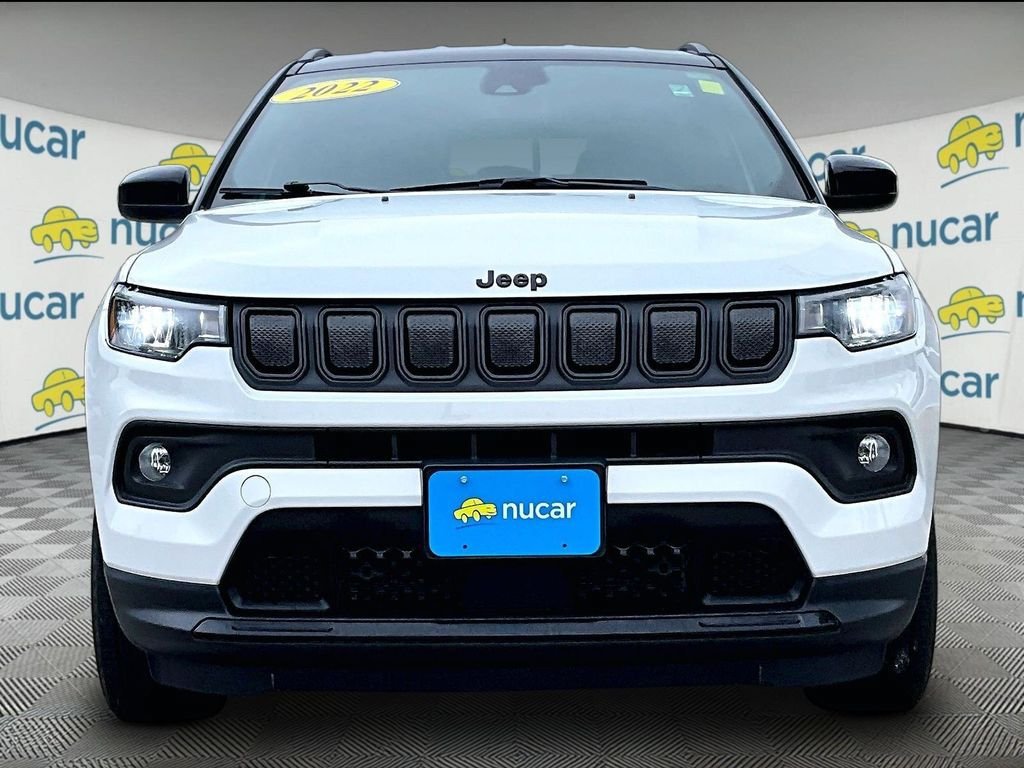 Used 2022 Jeep Compass Latitude AWD/4WD image 2