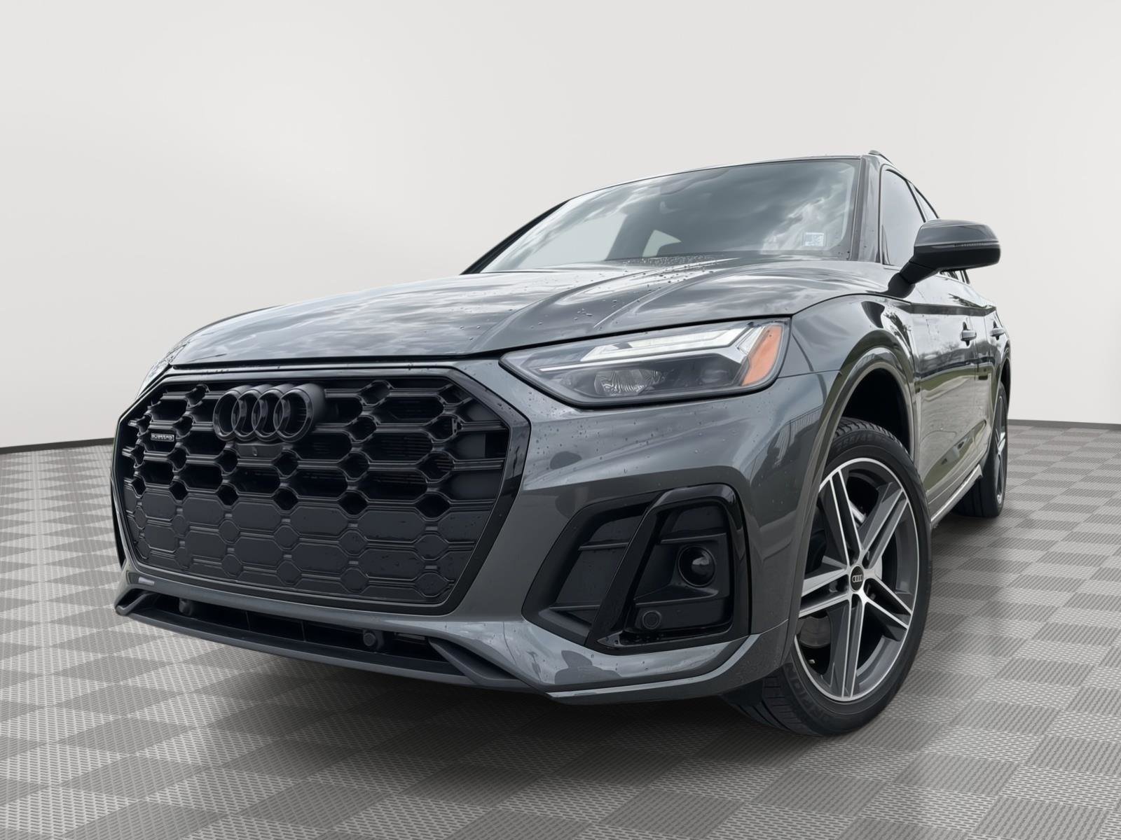 Used 2023 Audi Q5 e Premium Plus w/ Premium Plus Package