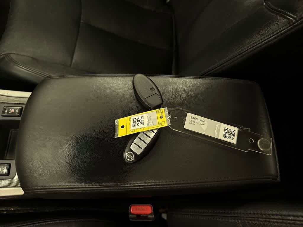 Used 2015 Nissan Altima 2.5 SL w/ Technology Package FWD image 35