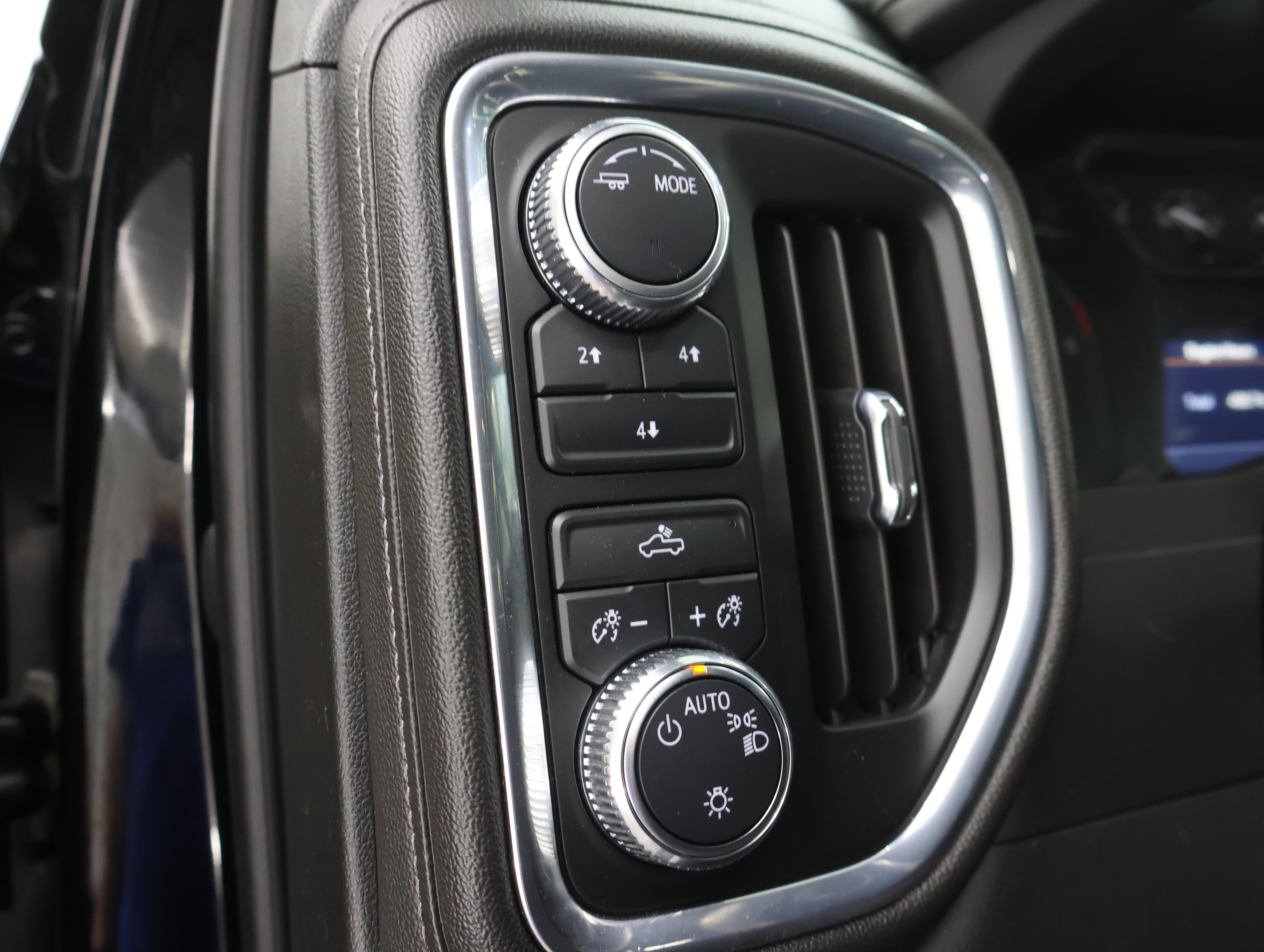 Used 2023 GMC Sierra 2500 SLE AWD/4WD image 39