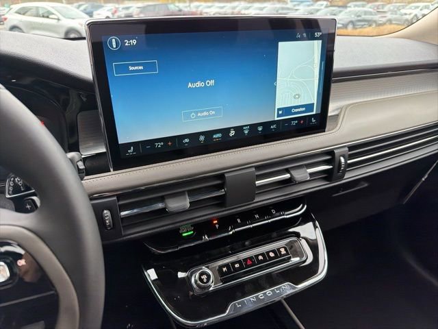 New 2026 Lincoln Corsair Premiere image 11