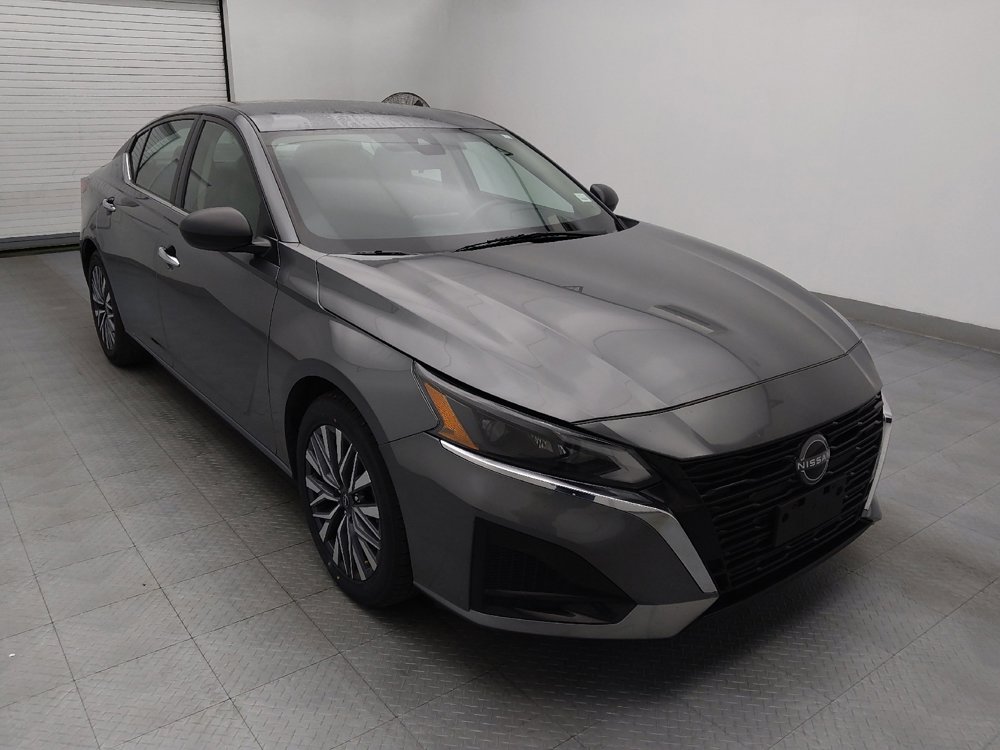 Used 2024 Nissan Altima 2.5 SV image 13