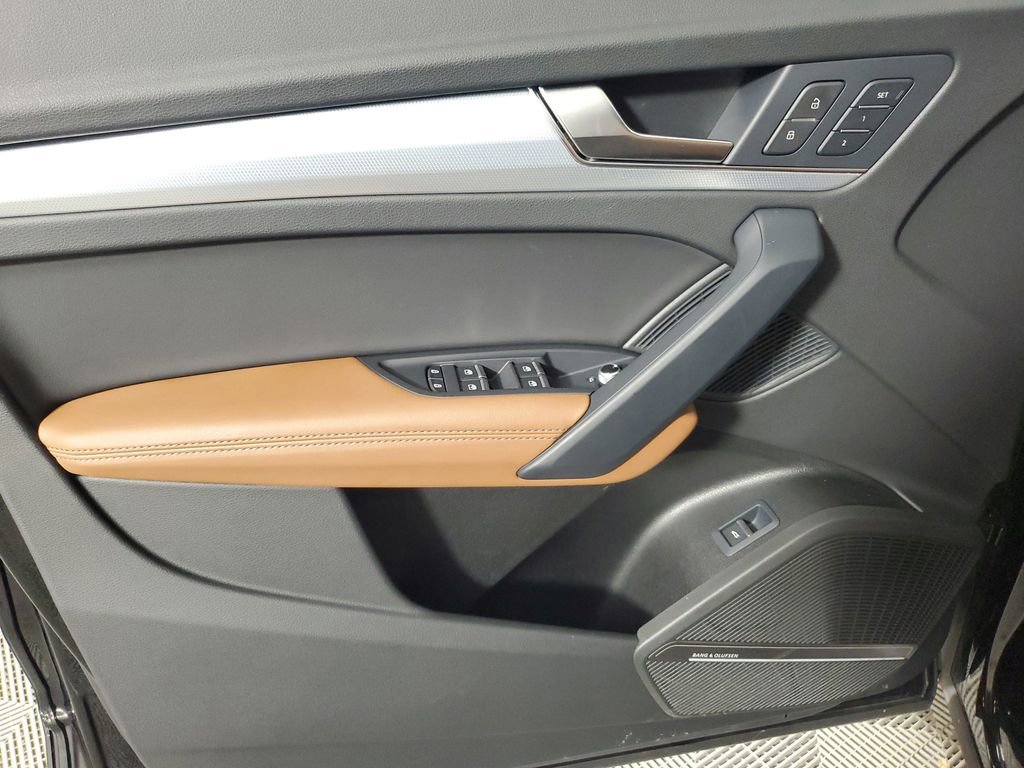 Used 2024 Audi Q5 2.0T Premium Plus w/ Premium Plus Package image 19