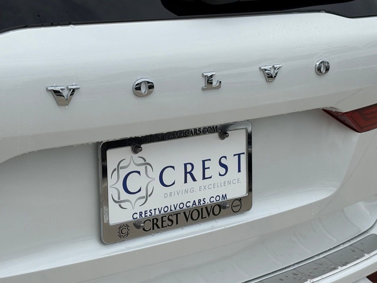 New 2026 Volvo XC60 B5 Plus w/ Protection Package Premier AWD/4WD image 7