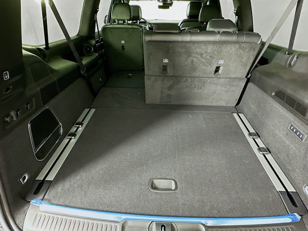 New 2025 Jeep Grand Wagoneer L Series II Obsidian w/ Quick Order Packagew 28T image 33