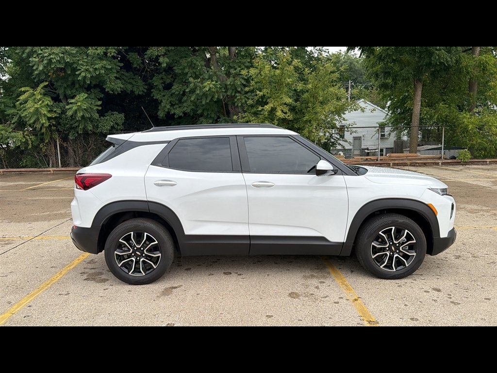 Used 2023 Chevrolet TrailBlazer ACTIV w/ Sun and Liftgate Package AWD/4WD image 6
