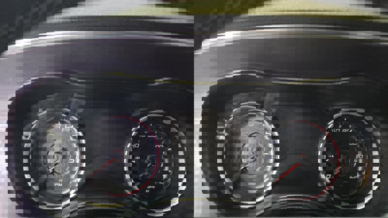 Used 2016 Dodge Charger SE w/ Sport Appearance Group image 12