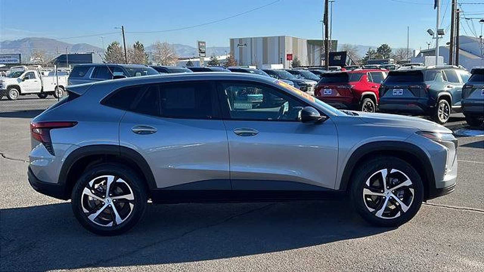 Certified 2024 Chevrolet Trax RS w/ Driver Confidence Package image 4