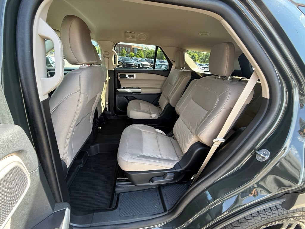 Used 2023 Ford Explorer XLT RWD image 25