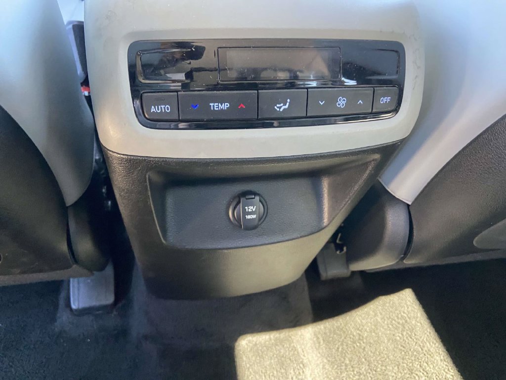 Used 2024 Hyundai Palisade SEL FWD image 15