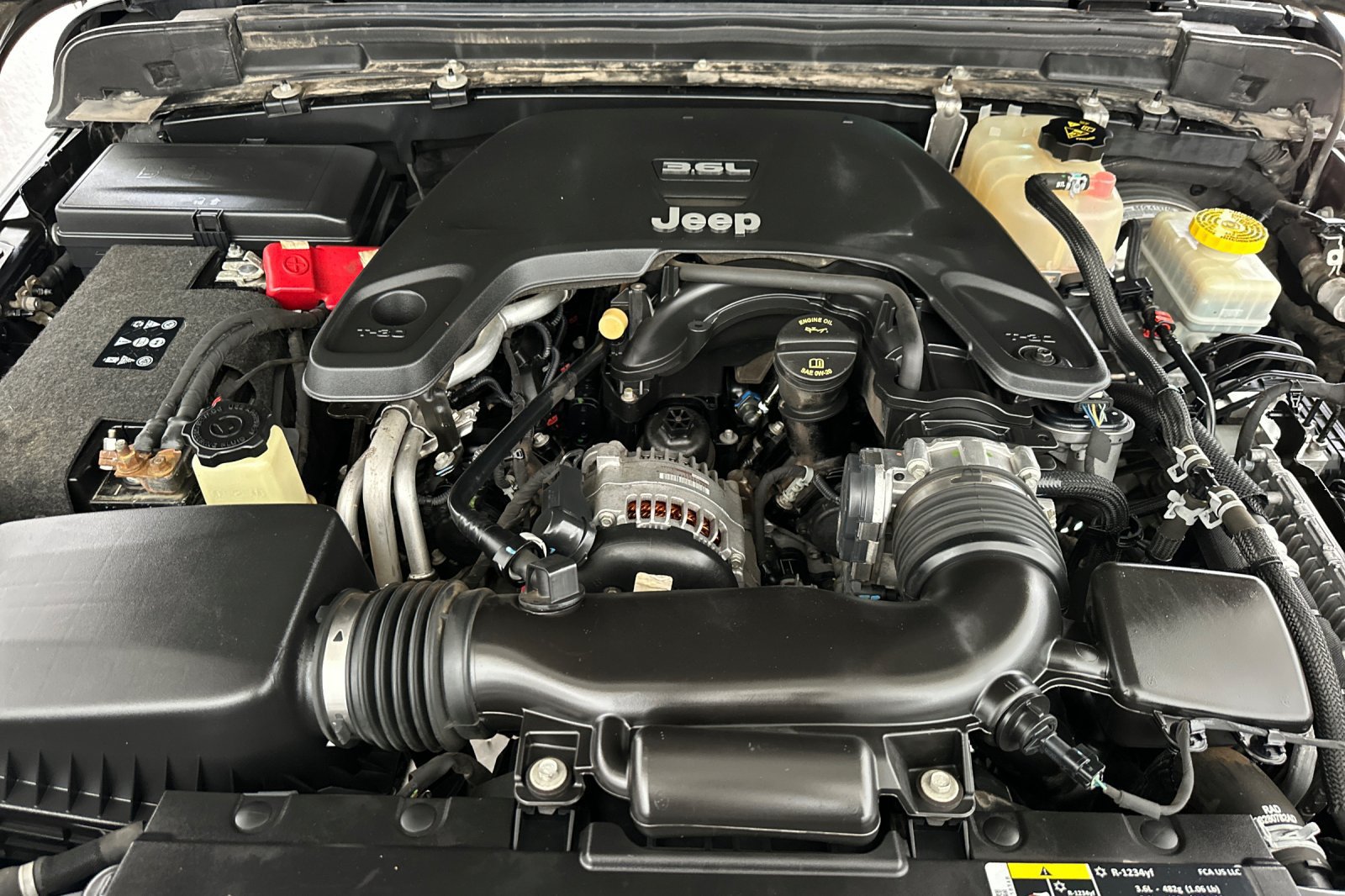 Used 2018 Jeep Wrangler Unlimited Rubicon AWD/4WD image 24