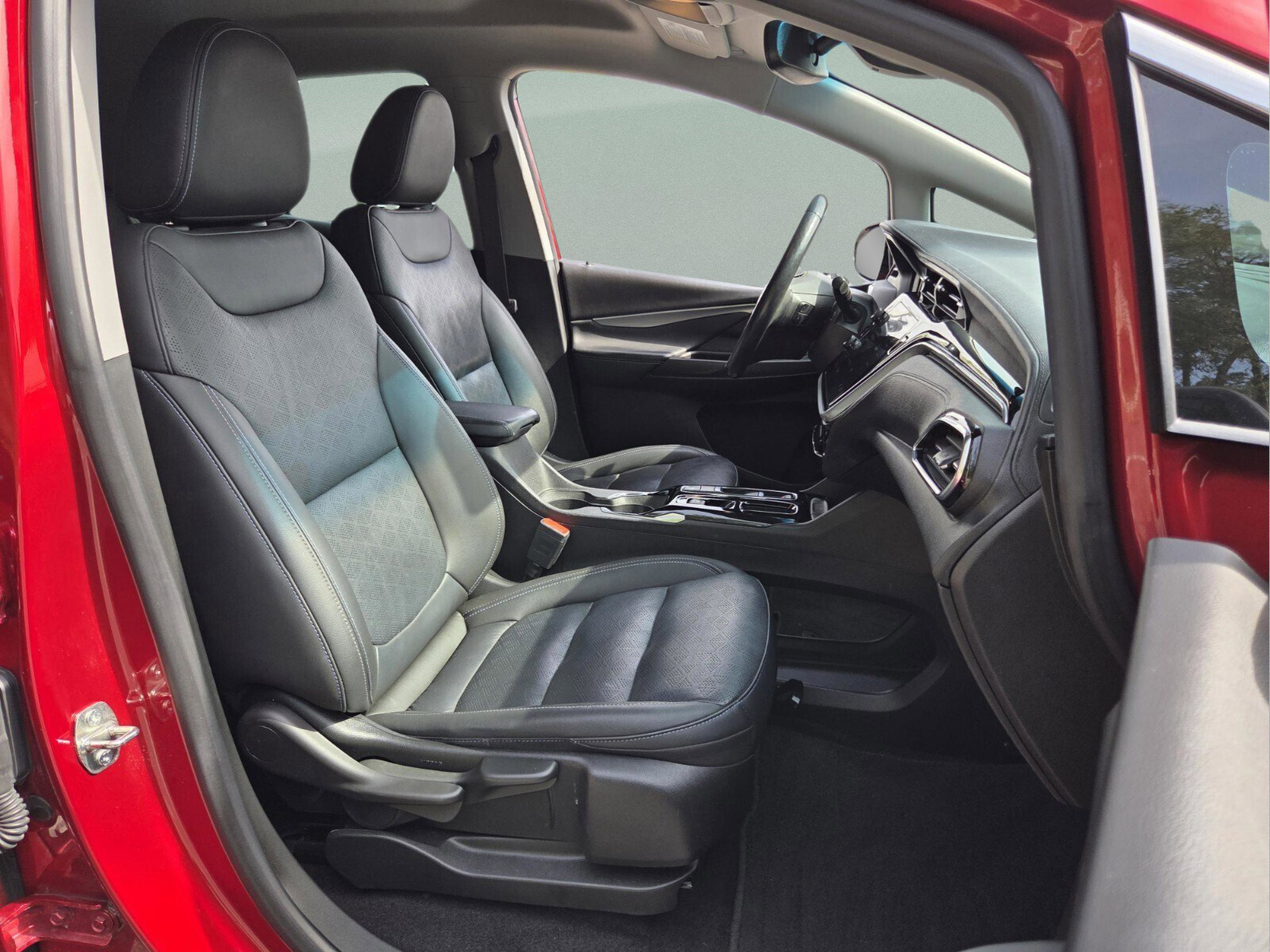 Certified 2023 Chevrolet Bolt LT w/ Infotainment Package FWD image 15