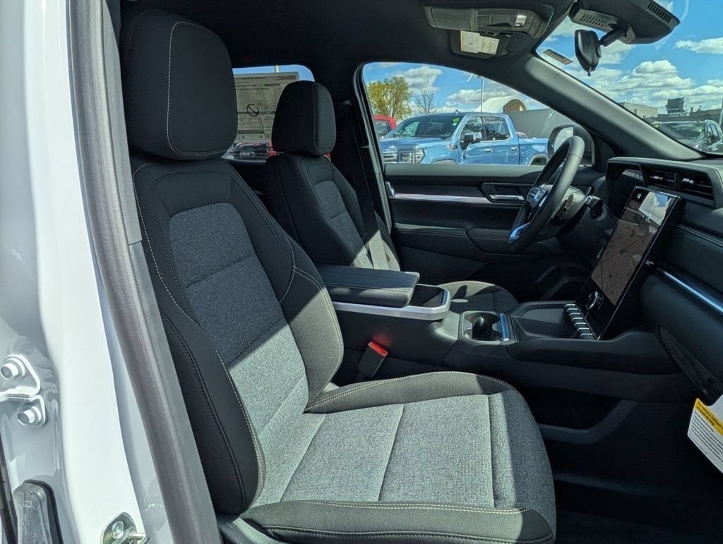 New 2026 GMC Terrain Elevation w/ Black Edition AWD/4WD image 24