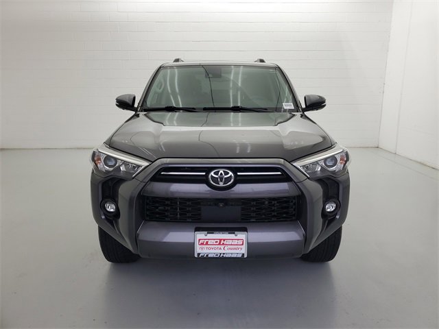 Used 2022 Toyota 4Runner SR5 Premium image 3