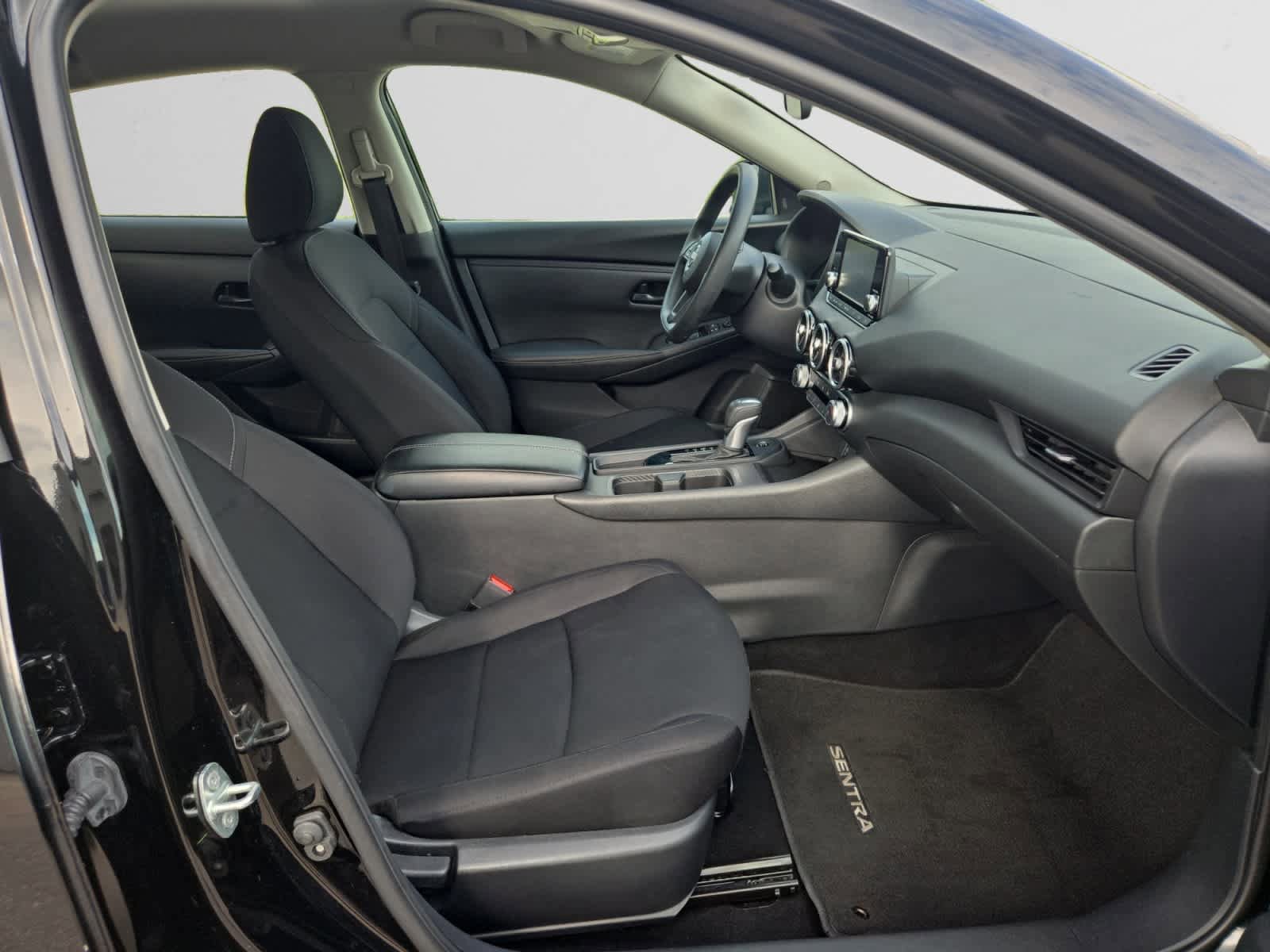 Used 2025 Nissan Sentra S FWD image 14