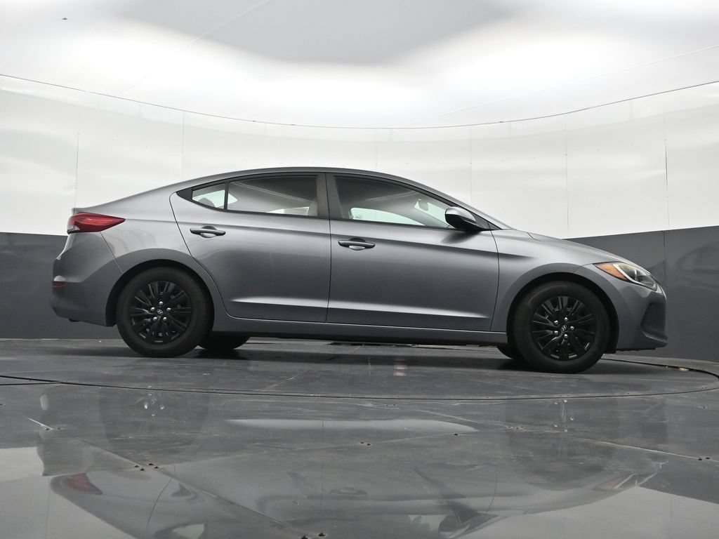 Used 2017 Hyundai Elantra SE FWD image 34