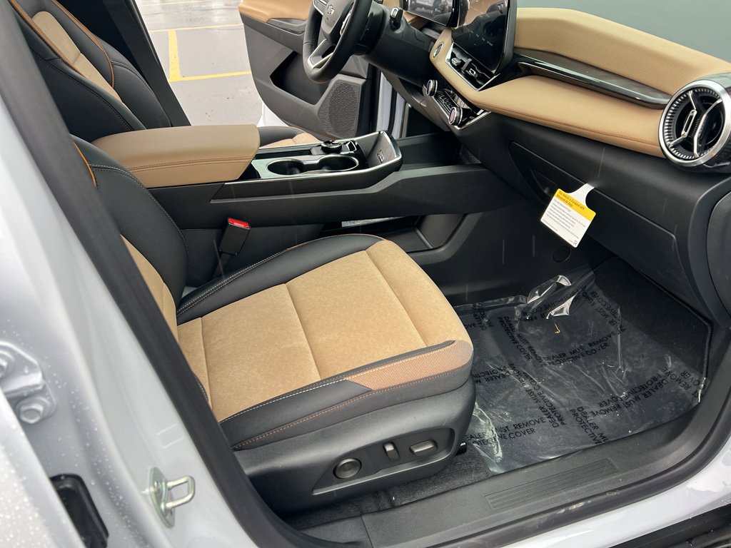New 2026 Chevrolet Equinox ACTIV w/ Convenience Package III image 21