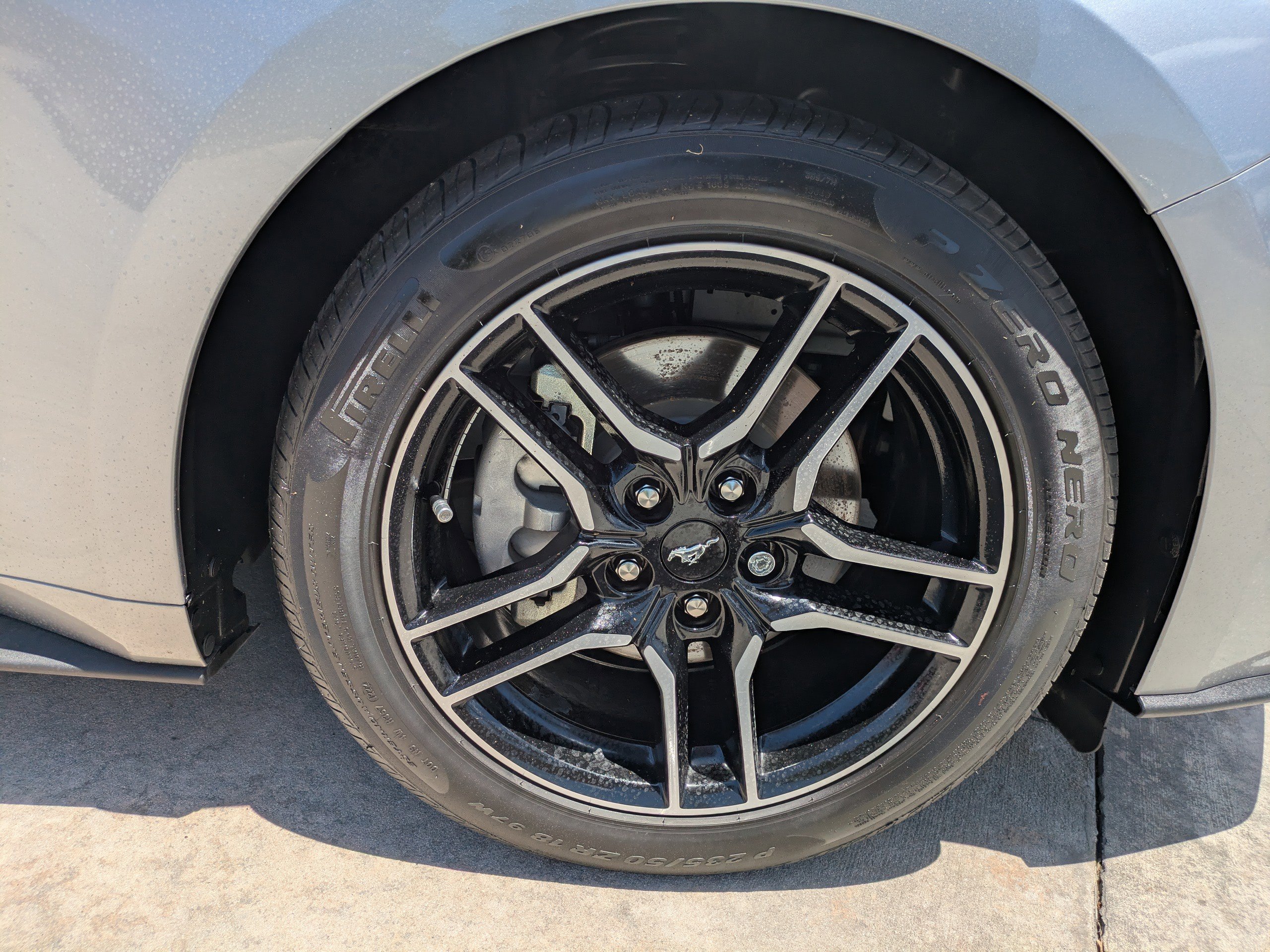 Used 2022 Ford Mustang Convertible w/ Equipment Group 101A RWD image 9