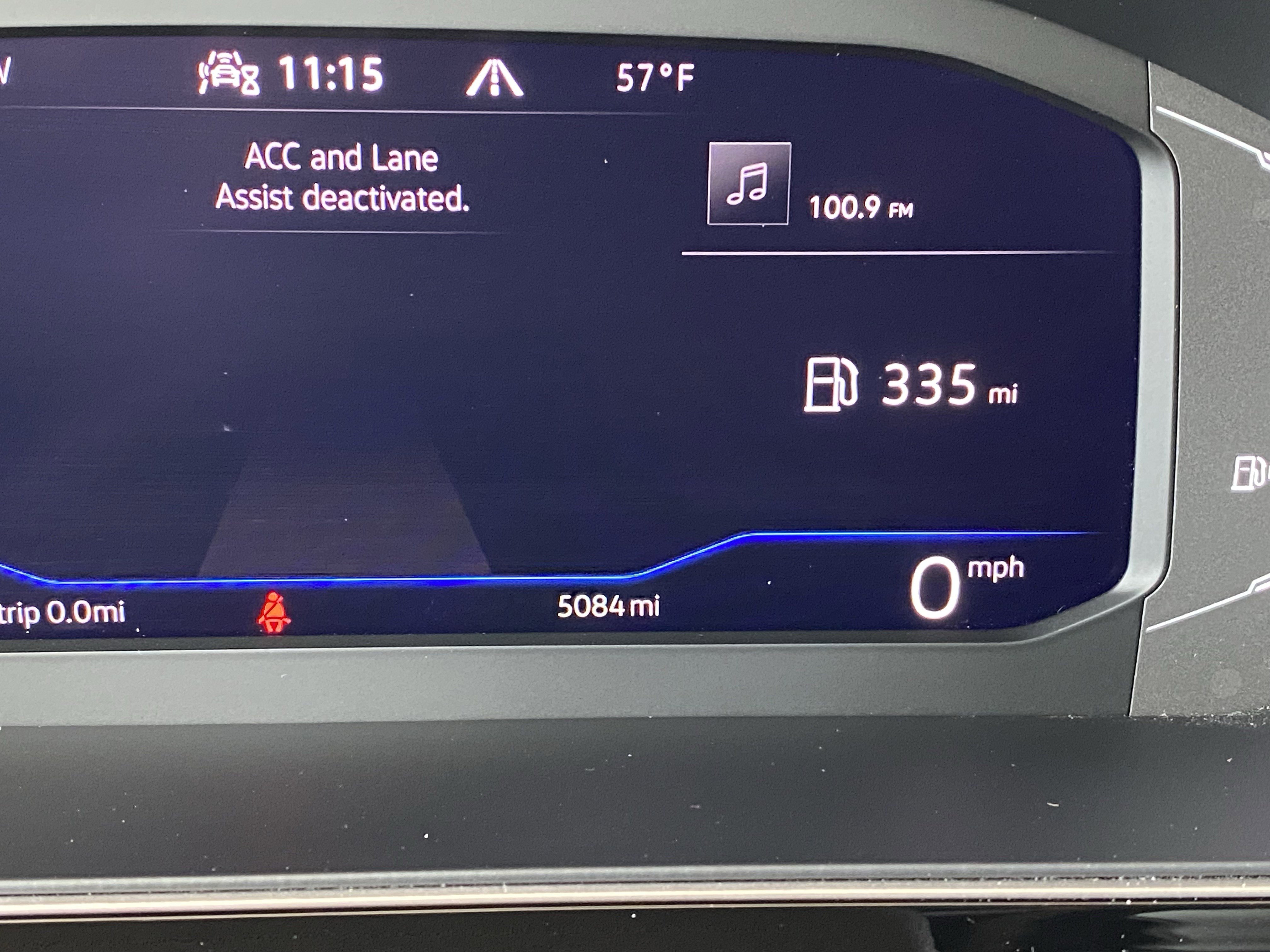 Certified 2025 Volkswagen Jetta SEL image 7