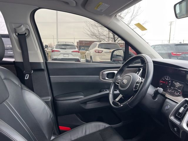 Used 2021 Kia Sorento EX w/ Panoramic Sunroof Package image 36