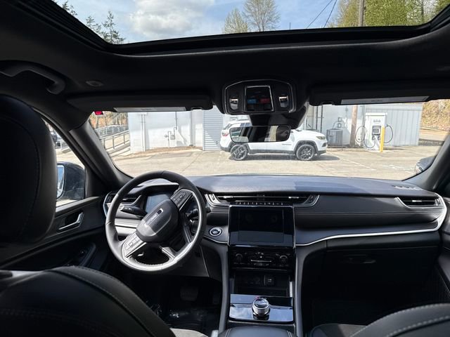 New 2025 Jeep Grand Cherokee L Altitude AWD/4WD image 11