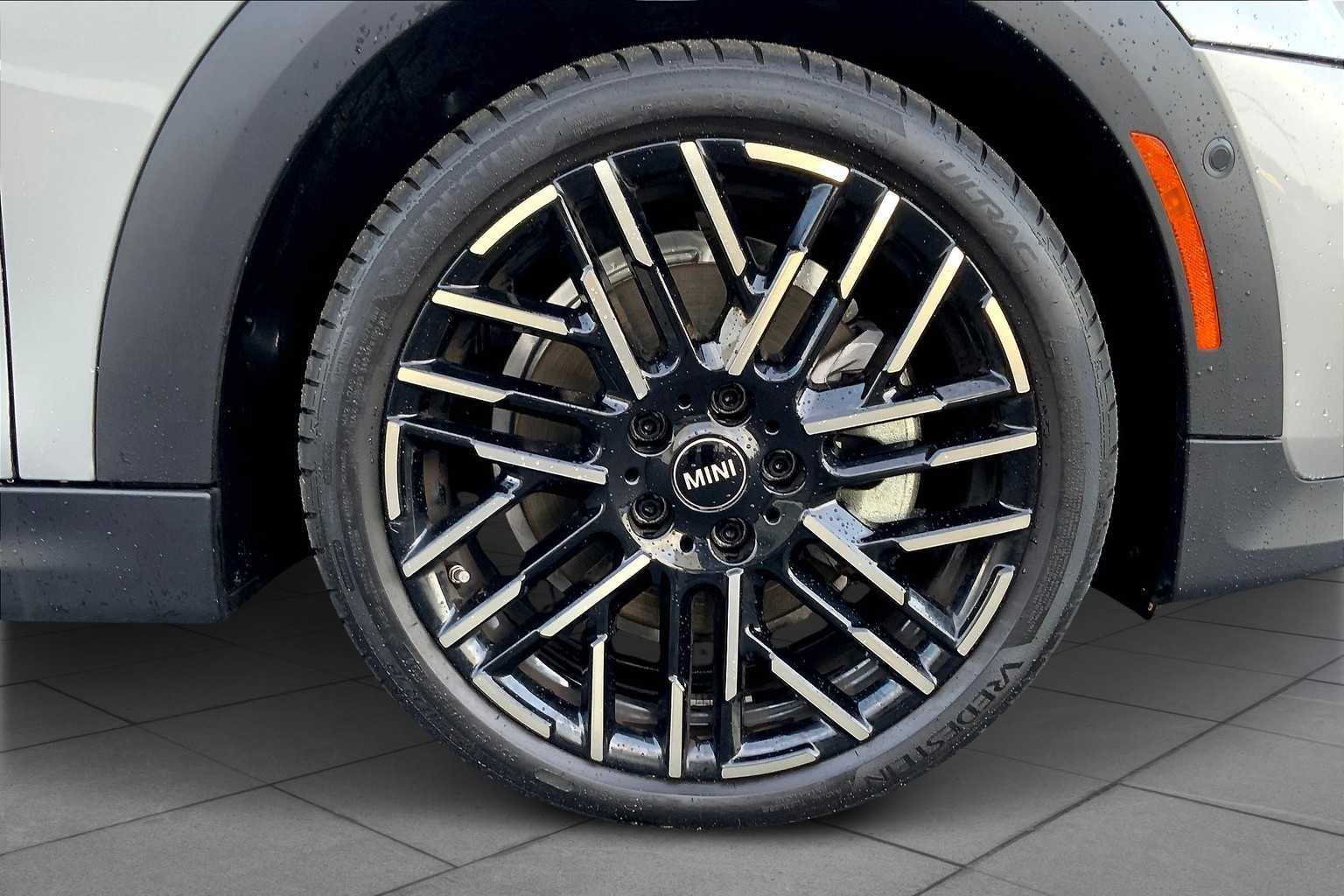 Used 2025 MINI Cooper S image 10