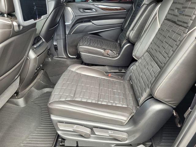 Used 2021 Cadillac Escalade ESV Sport Platinum image 16