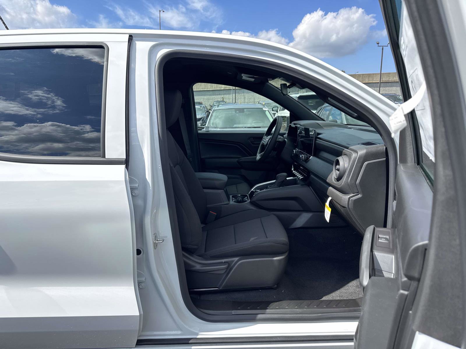 New 2026 Chevrolet Colorado W/T image 10