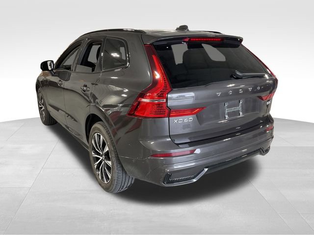 Used 2025 Volvo XC60 B5 Plus AWD/4WD image 4