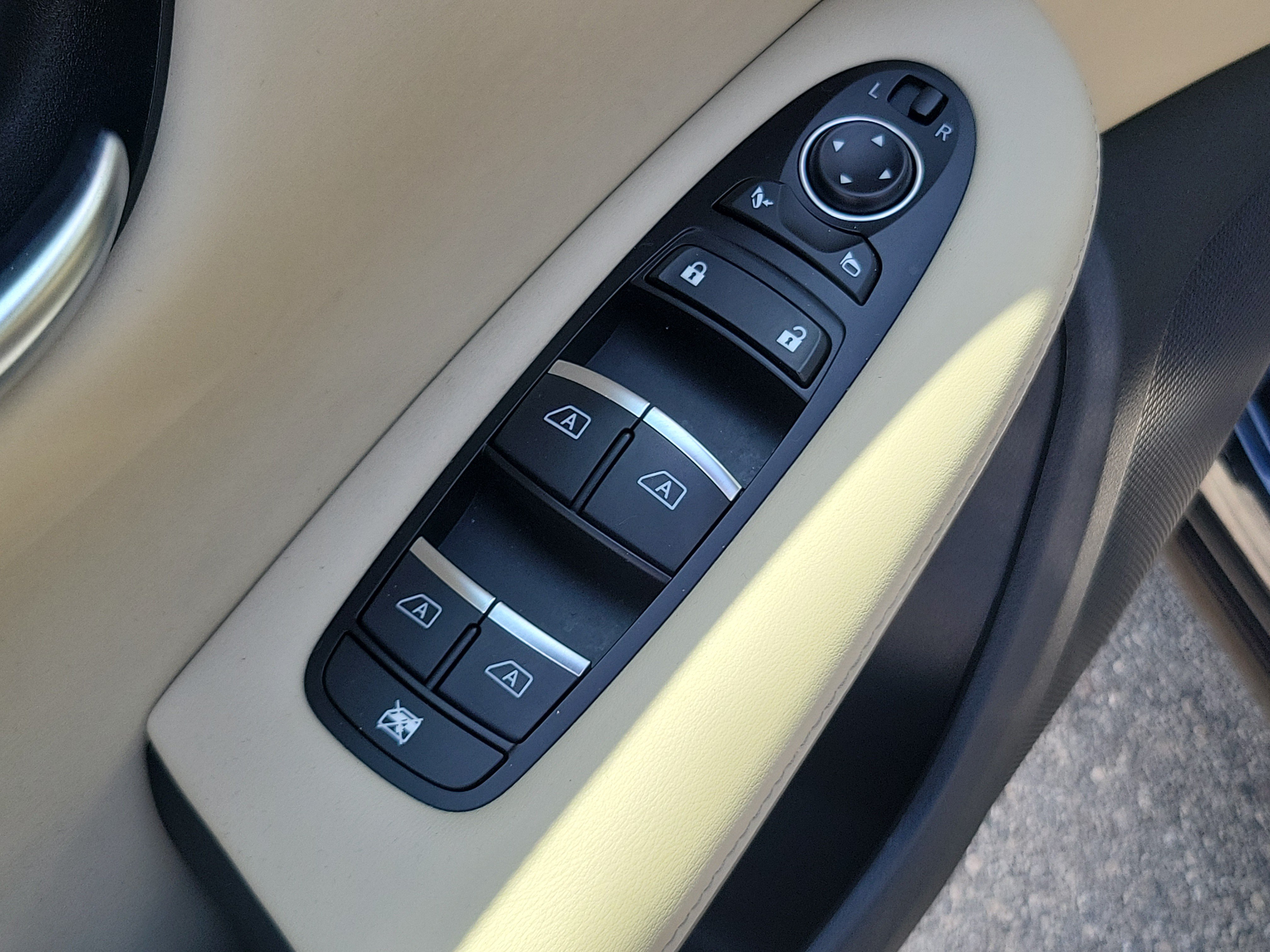 Used 2022 INFINITI QX50 Luxe FWD image 30