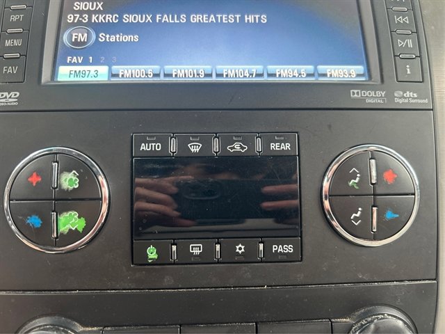 Used 2013 Chevrolet Tahoe LT AWD/4WD image 35