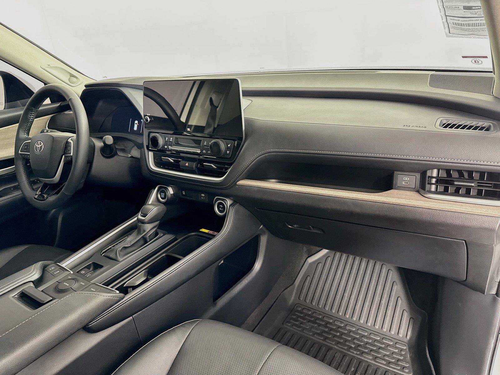 Certified 2026 Toyota Grand Highlander FWD image 48